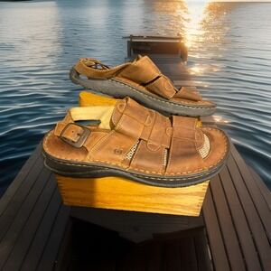 Born Men's  Leather Sandals‎ Toe Brown M1374